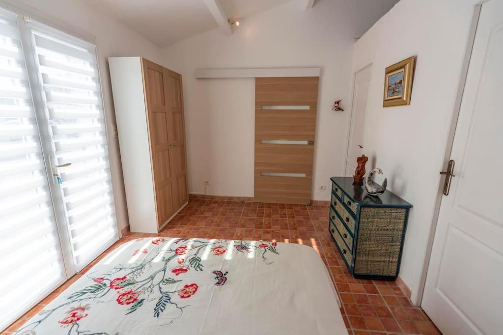 Joli Studio 36M2 Tout Confort Châteauneuf-de-Gadagne 외부 사진